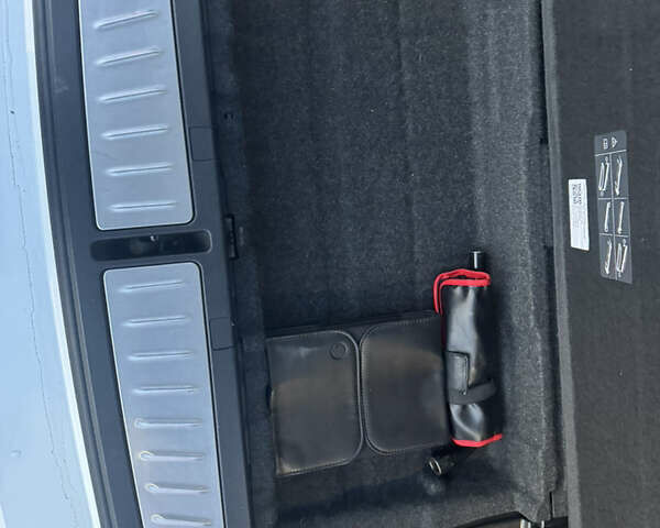 Белый БМВ 5 Серия, объемом двигателя 2.99 л и пробегом 254 тыс. км за 23400 $, фото 45 на Automoto.ua