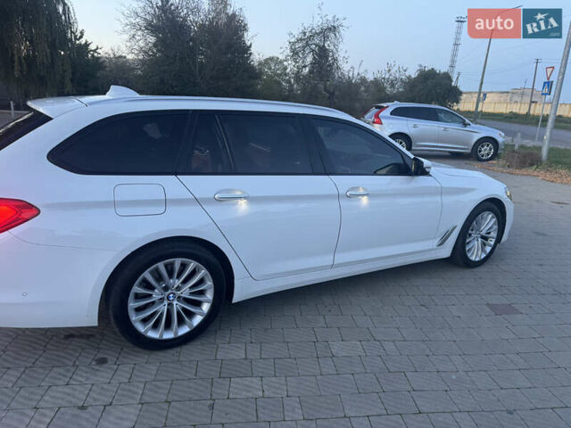 Белый БМВ 5 Серия, объемом двигателя 2.99 л и пробегом 254 тыс. км за 23400 $, фото 23 на Automoto.ua