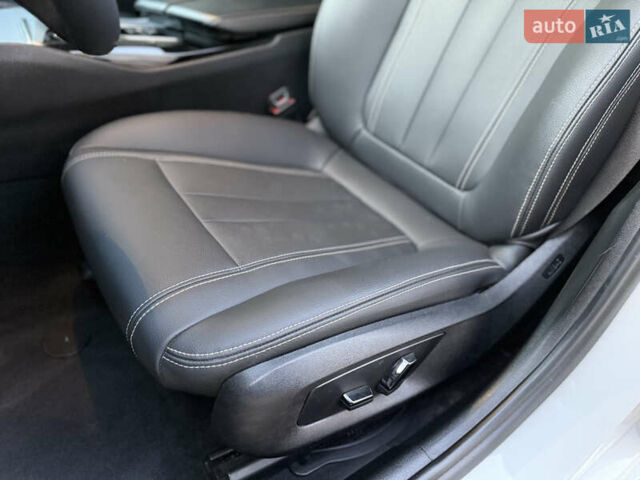 Белый БМВ 5 Серия, объемом двигателя 2 л и пробегом 178 тыс. км за 23950 $, фото 34 на Automoto.ua