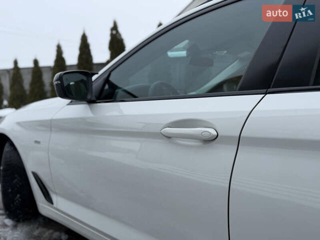 Белый БМВ 5 Серия, объемом двигателя 2 л и пробегом 212 тыс. км за 21000 $, фото 10 на Automoto.ua