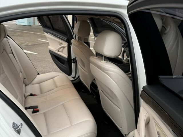 Белый БМВ 5 Серия, объемом двигателя 0 л и пробегом 136 тыс. км за 13999 $, фото 12 на Automoto.ua