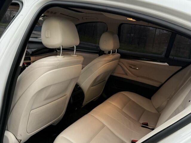 Белый БМВ 5 Серия, объемом двигателя 0 л и пробегом 136 тыс. км за 13999 $, фото 10 на Automoto.ua