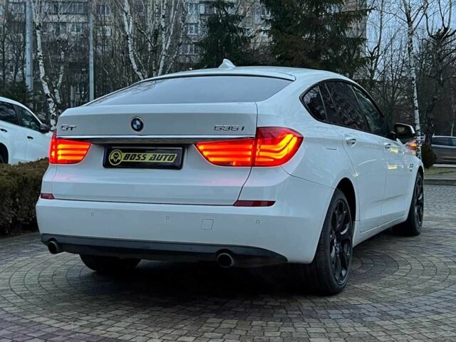 Белый БМВ 5 Серия, объемом двигателя 3 л и пробегом 215 тыс. км за 11800 $, фото 6 на Automoto.ua