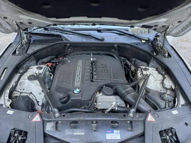 Білий БМВ 5 Серія, об'ємом двигуна 3 л та пробігом 205 тис. км за 18500 $, фото 17 на Automoto.ua