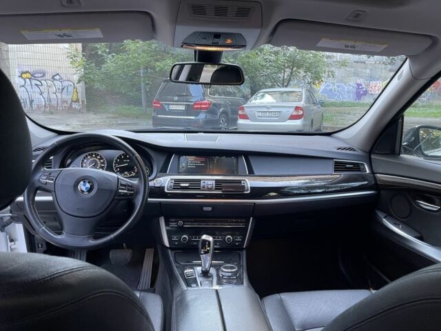 Білий БМВ 5 Серія, об'ємом двигуна 3 л та пробігом 205 тис. км за 18500 $, фото 16 на Automoto.ua
