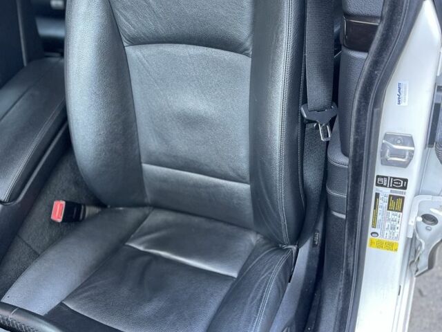 Білий БМВ 5 Серія, об'ємом двигуна 3 л та пробігом 205 тис. км за 18500 $, фото 10 на Automoto.ua