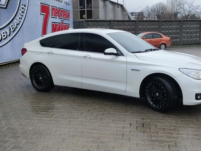 Белый БМВ 5 Серия, объемом двигателя 3 л и пробегом 114 тыс. км за 20000 $, фото 5 на Automoto.ua