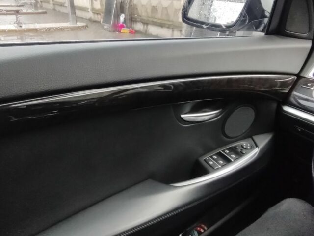 Белый БМВ 5 Серия, объемом двигателя 3 л и пробегом 114 тыс. км за 20000 $, фото 11 на Automoto.ua