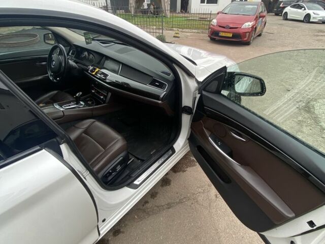 Білий БМВ 5 Серія, об'ємом двигуна 3 л та пробігом 210 тис. км за 18000 $, фото 8 на Automoto.ua