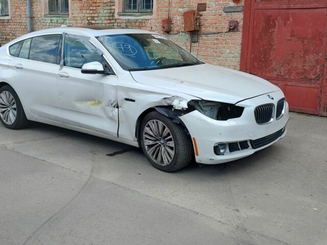 Белый БМВ 5 Серия, объемом двигателя 3 л и пробегом 114 тыс. км за 20000 $, фото 14 на Automoto.ua