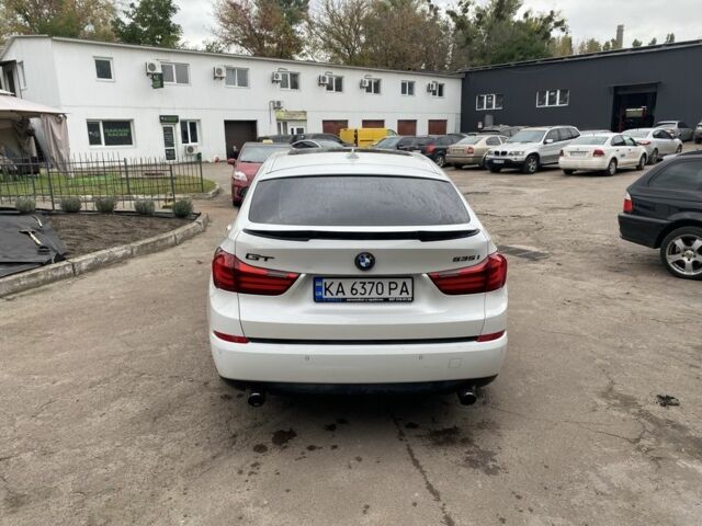 Білий БМВ 5 Серія, об'ємом двигуна 3 л та пробігом 210 тис. км за 18000 $, фото 5 на Automoto.ua