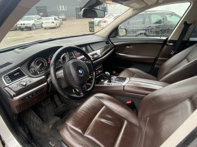 Білий БМВ 5 Серія, об'ємом двигуна 3 л та пробігом 210 тис. км за 18000 $, фото 14 на Automoto.ua