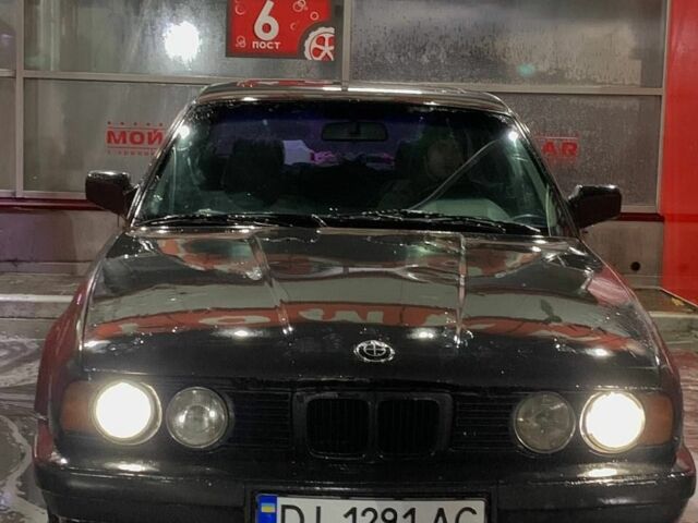 Бежевый БМВ 5 Серия, объемом двигателя 2 л и пробегом 350 тыс. км за 1543 $, фото 1 на Automoto.ua