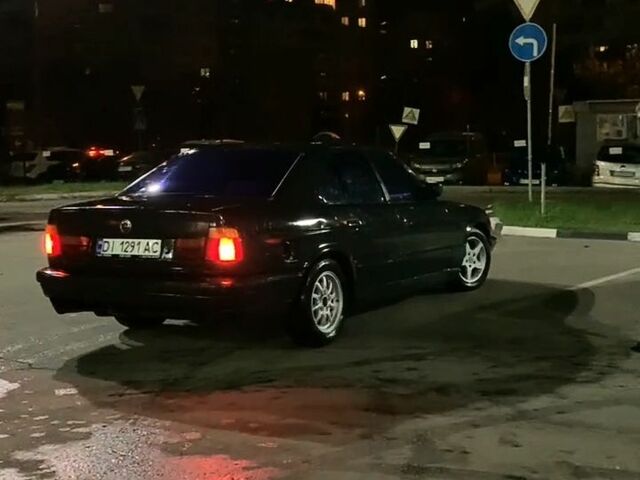 Бежевый БМВ 5 Серия, объемом двигателя 2 л и пробегом 350 тыс. км за 1543 $, фото 2 на Automoto.ua