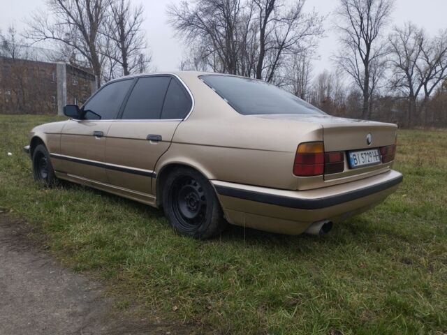 Бежевый БМВ 5 Серия, объемом двигателя 2.4 л и пробегом 600 тыс. км за 2500 $, фото 2 на Automoto.ua