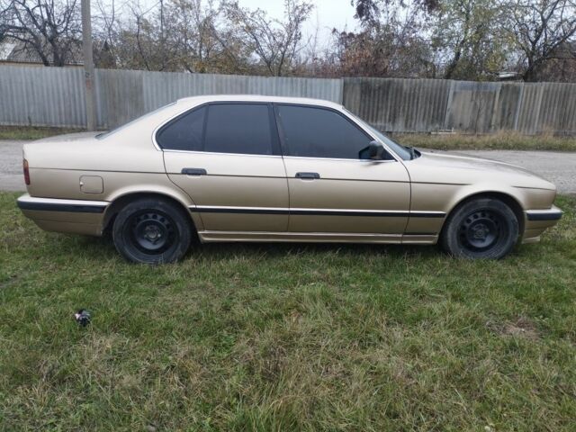 Бежевый БМВ 5 Серия, объемом двигателя 2.4 л и пробегом 600 тыс. км за 2500 $, фото 5 на Automoto.ua