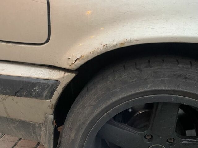 Бежевий БМВ 5 Серія, об'ємом двигуна 2.5 л та пробігом 380 тис. км за 3700 $, фото 7 на Automoto.ua