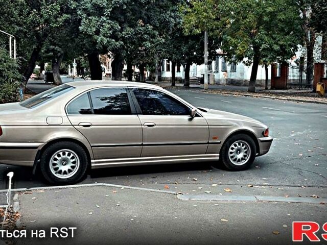 Бежевый БМВ 5 Серия, объемом двигателя 2.2 л и пробегом 450 тыс. км за 4500 $, фото 3 на Automoto.ua