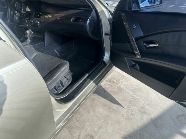 Бежевый БМВ 5 Серия, объемом двигателя 2.5 л и пробегом 240 тыс. км за 8300 $, фото 15 на Automoto.ua