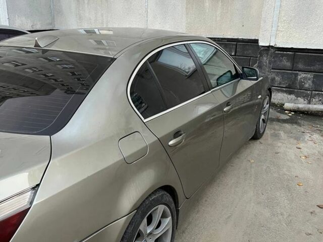 Бежевый БМВ 5 Серия, объемом двигателя 3 л и пробегом 350 тыс. км за 4250 $, фото 1 на Automoto.ua