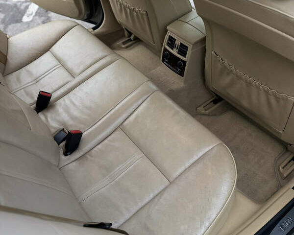 Бежевий БМВ 5 Серія, об'ємом двигуна 3 л та пробігом 174 тис. км за 8400 $, фото 13 на Automoto.ua