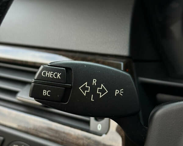 Бежевий БМВ 5 Серія, об'ємом двигуна 3 л та пробігом 174 тис. км за 8400 $, фото 32 на Automoto.ua