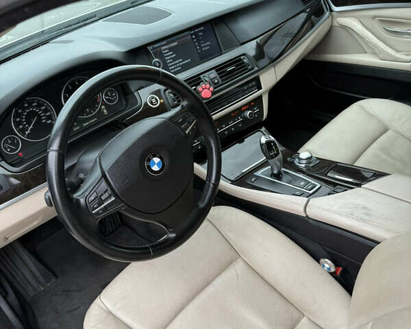 Бежевый БМВ 5 Серия, объемом двигателя 2.98 л и пробегом 249 тыс. км за 12500 $, фото 3 на Automoto.ua