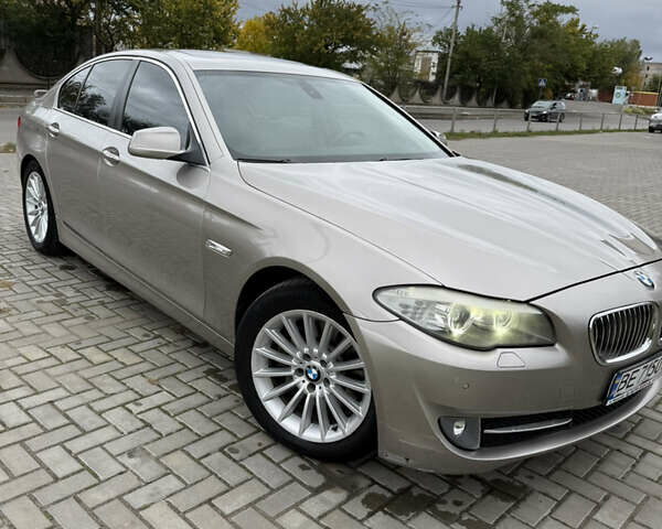 Бежевый БМВ 5 Серия, объемом двигателя 2.98 л и пробегом 249 тыс. км за 12500 $, фото 1 на Automoto.ua