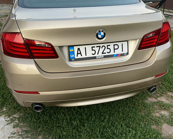 Бежевый БМВ 5 Серия, объемом двигателя 2.98 л и пробегом 275 тыс. км за 20000 $, фото 9 на Automoto.ua