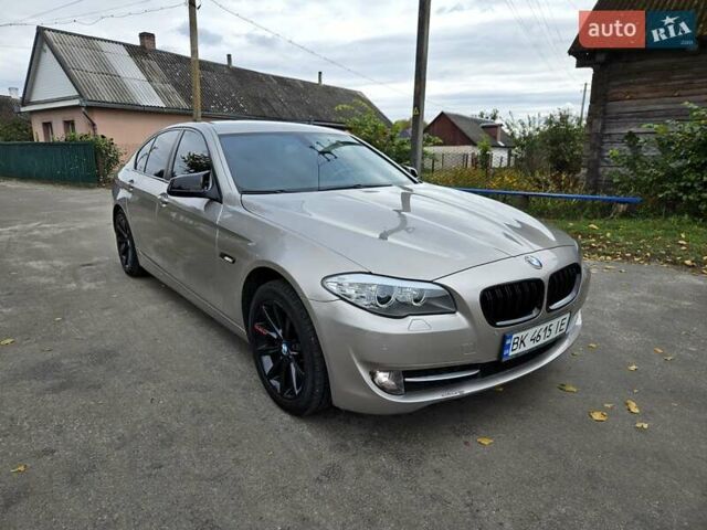 Бежевий БМВ 5 Серія, об'ємом двигуна 2 л та пробігом 330 тис. км за 12500 $, фото 2 на Automoto.ua