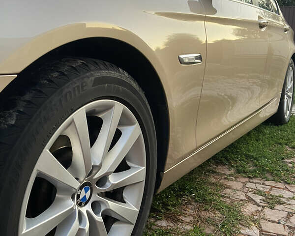 Бежевый БМВ 5 Серия, объемом двигателя 2.98 л и пробегом 275 тыс. км за 20000 $, фото 5 на Automoto.ua