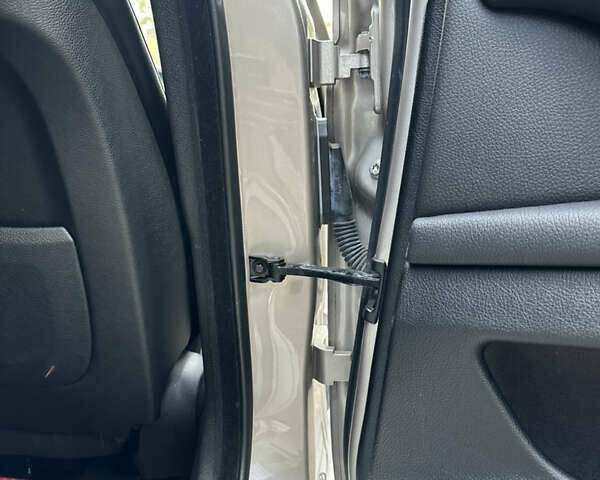 Бежевый БМВ 5 Серия, объемом двигателя 2 л и пробегом 183 тыс. км за 14999 $, фото 20 на Automoto.ua