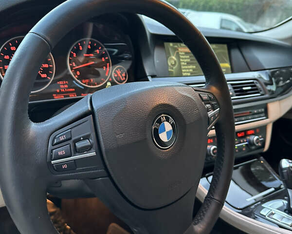 Бежевий БМВ 5 Серія, об'ємом двигуна 2.98 л та пробігом 195 тис. км за 12000 $, фото 27 на Automoto.ua