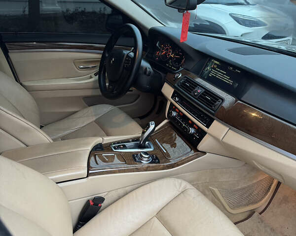Бежевий БМВ 5 Серія, об'ємом двигуна 2 л та пробігом 257 тис. км за 9600 $, фото 12 на Automoto.ua