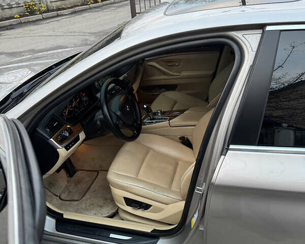 Бежевий БМВ 5 Серія, об'ємом двигуна 2 л та пробігом 257 тис. км за 9600 $, фото 13 на Automoto.ua