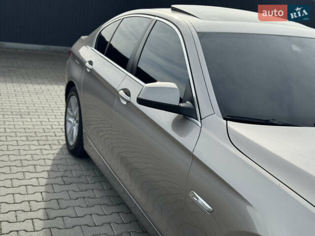 Бежевий БМВ 5 Серія, об'ємом двигуна 2 л та пробігом 256 тис. км за 10300 $, фото 24 на Automoto.ua