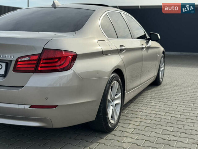Бежевий БМВ 5 Серія, об'ємом двигуна 2 л та пробігом 256 тис. км за 10300 $, фото 15 на Automoto.ua