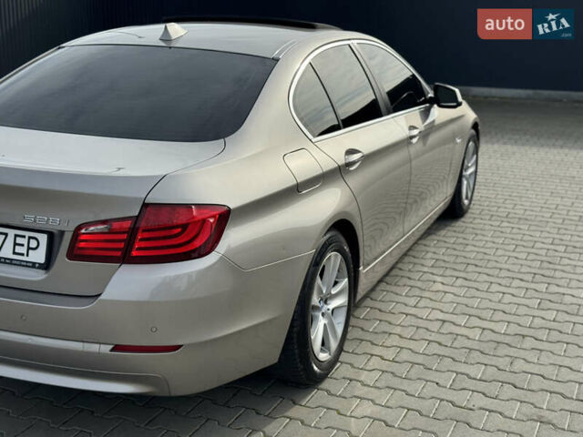 Бежевий БМВ 5 Серія, об'ємом двигуна 2 л та пробігом 256 тис. км за 10300 $, фото 14 на Automoto.ua
