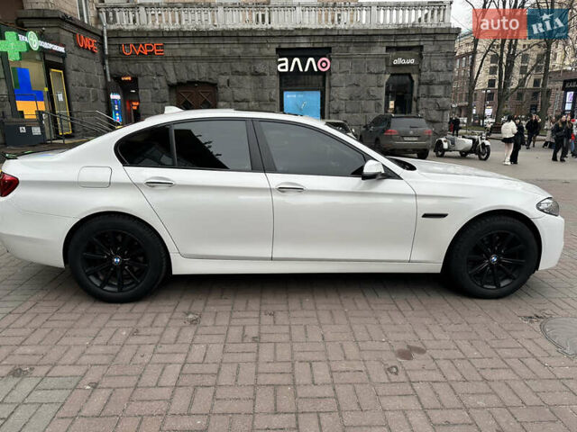 Бежевий БМВ 5 Серія, об'ємом двигуна 3 л та пробігом 212 тис. км за 15000 $, фото 5 на Automoto.ua