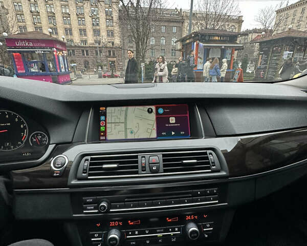 Бежевий БМВ 5 Серія, об'ємом двигуна 3 л та пробігом 212 тис. км за 15000 $, фото 9 на Automoto.ua