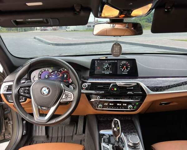 Бежевий БМВ 5 Серія, об'ємом двигуна 3 л та пробігом 108 тис. км за 35000 $, фото 8 на Automoto.ua