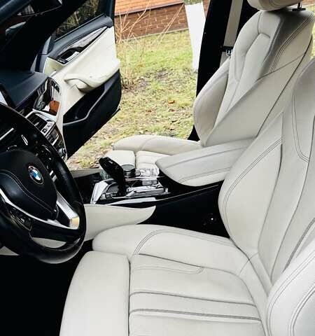 Бежевый БМВ 5 Серия, объемом двигателя 2 л и пробегом 137 тыс. км за 35777 $, фото 56 на Automoto.ua