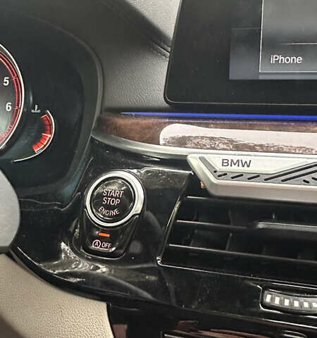 БМВ 5 Серия 2018 в Киеве на Automoto.ua Бежевый БМВ 5 Серия, объемом двигателя 2 л и пробегом 134 тыс. км за 35000 $, фото 22 на Automoto.ua