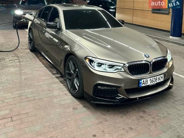БМВ 5 Серия 2018 в Киеве на Automoto.ua Бежевый БМВ 5 Серия, объемом двигателя 2 л и пробегом 134 тыс. км за 35000 $, фото 2 на Automoto.ua