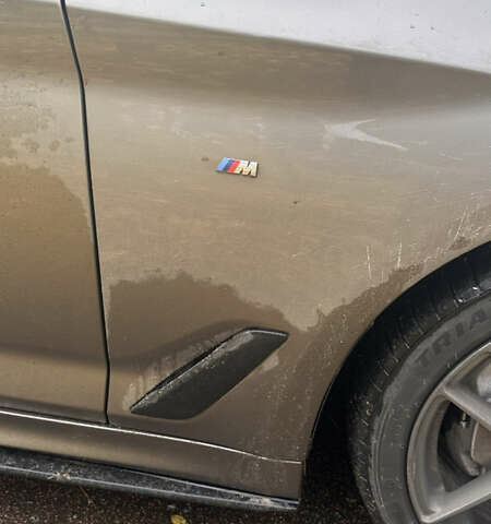 БМВ 5 Серия 2018 в Киеве на Automoto.ua Бежевый БМВ 5 Серия, объемом двигателя 2 л и пробегом 134 тыс. км за 35000 $, фото 16 на Automoto.ua