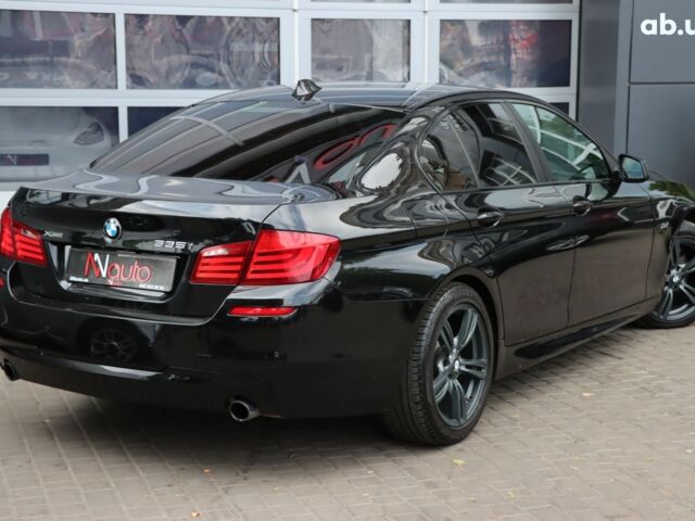 Черный БМВ 5 Серия, объемом двигателя 3 л и пробегом 219 тыс. км за 15900 $, фото 3 на Automoto.ua