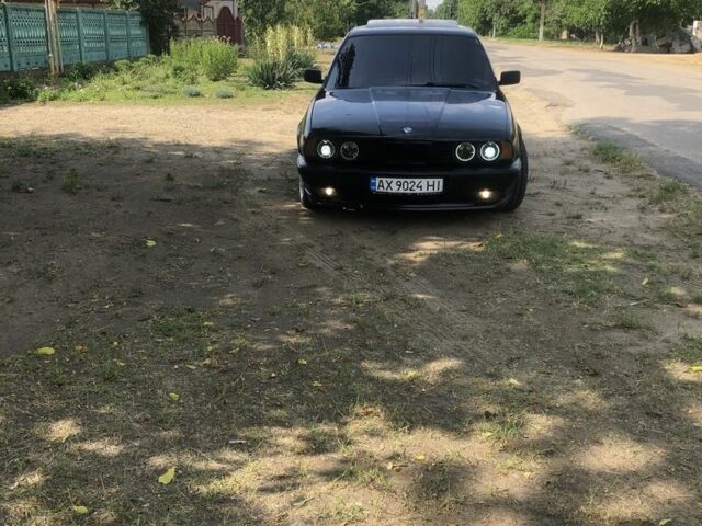 Чорний БМВ 5 Серія, об'ємом двигуна 3 л та пробігом 340 тис. км за 2100 $, фото 5 на Automoto.ua