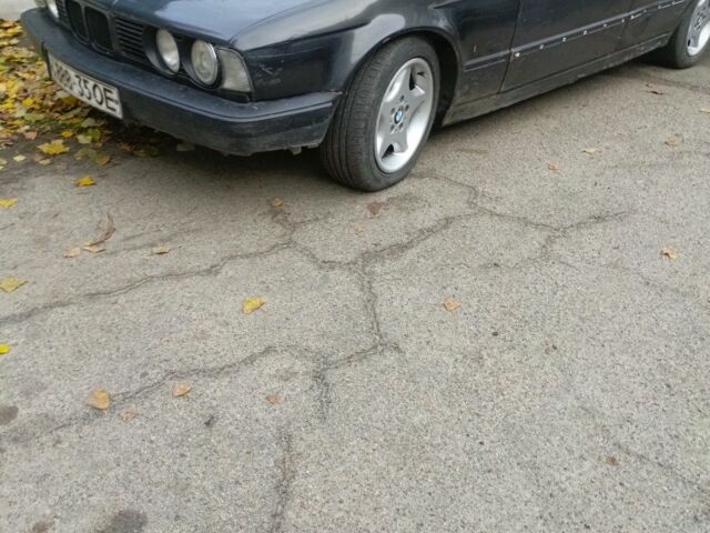 Черный БМВ 5 Серия, объемом двигателя 2 л и пробегом 1 тыс. км за 638 $, фото 2 на Automoto.ua