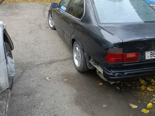 Черный БМВ 5 Серия, объемом двигателя 2 л и пробегом 1 тыс. км за 638 $, фото 3 на Automoto.ua