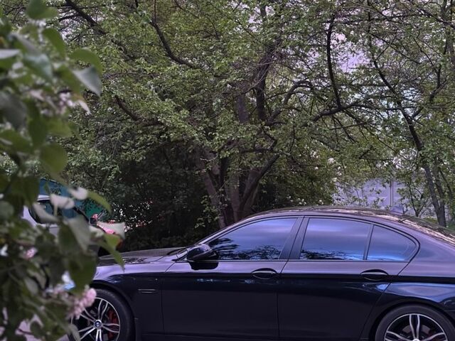Чорний БМВ 5 Серія, об'ємом двигуна 3 л та пробігом 240 тис. км за 16900 $, фото 1 на Automoto.ua